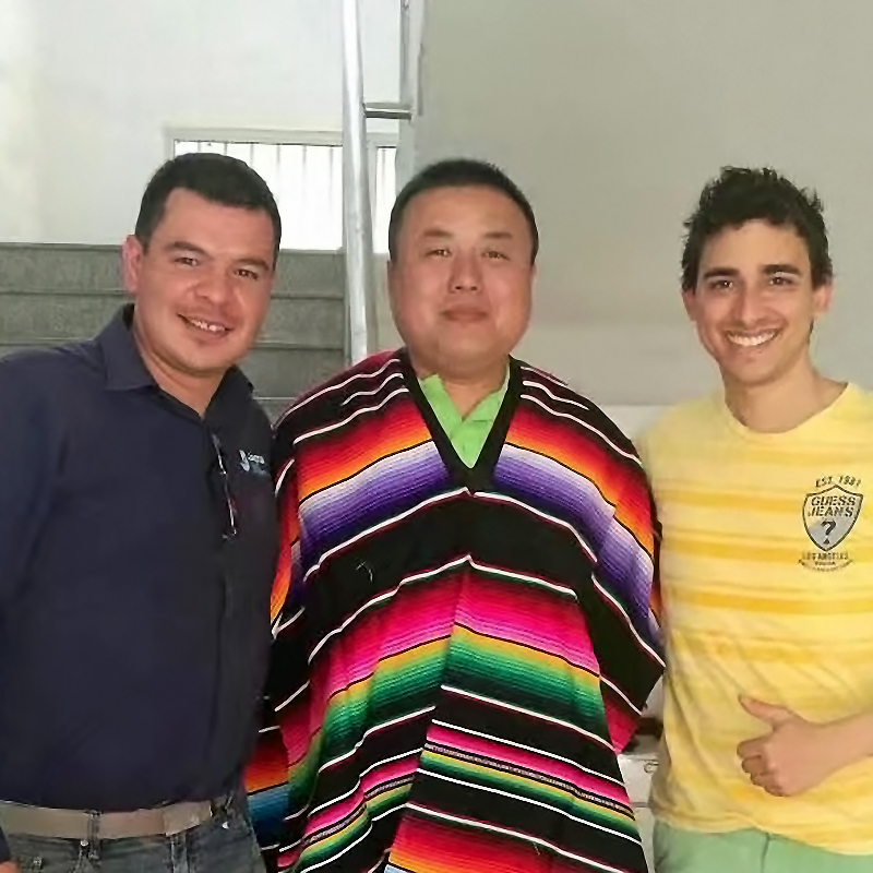 本公司竭诚以信誉为先，欢迎各界朋友光临本公司，与海内外朋友携手共创美好未来。