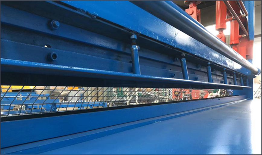 护栏网折弯机-8